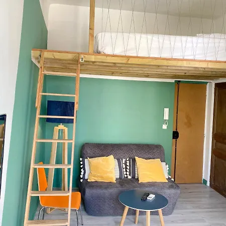 Le Plaisir 1827 Apartment *